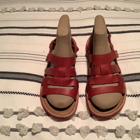COPY - Born sandals red,size 9 /40.5 - Picture 4 of 4